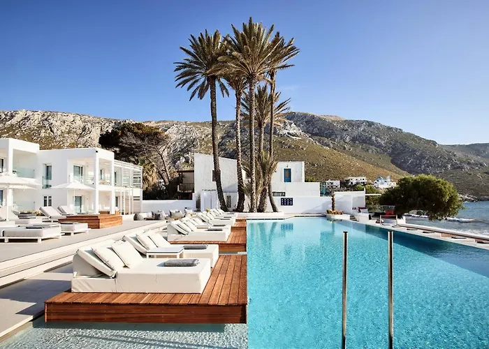 Hotel Kantouni Boutique 4*