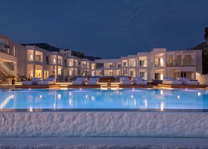 Hotel Kantouni Boutique 4*